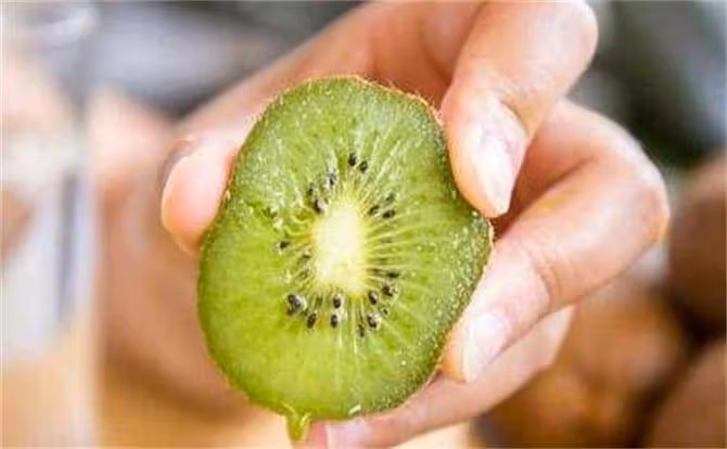 獼猴桃是硬的怎麼辦?怎麼催熟獼猴桃?獼猴桃快速催熟的幾個方法