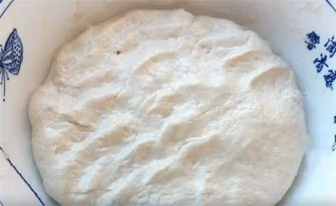 手抓餅新吃法,不揉面,不燙麵,這樣做柔軟多層,早餐20分鐘出鍋