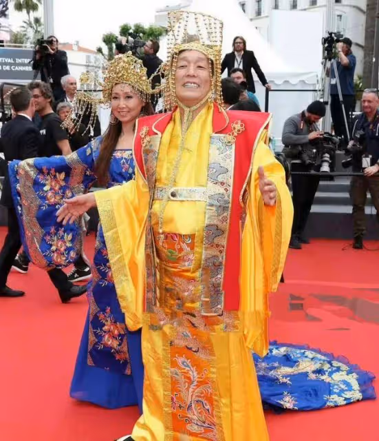 洪晃曝光坎城紅毯實價!一次性收費150萬,走紅毯只為提高知名度