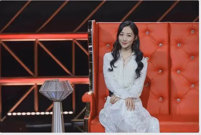 表面是藝人,實則背景通天的4位女星,她們最不怕的就是潛規則