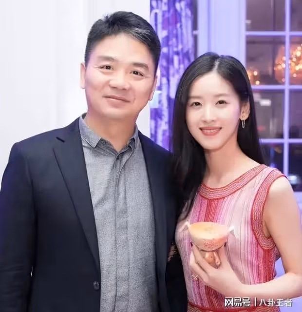 劉強東慌了!章澤天突曝帕金森,攝過多咖啡因手發抖,有遺傳病史