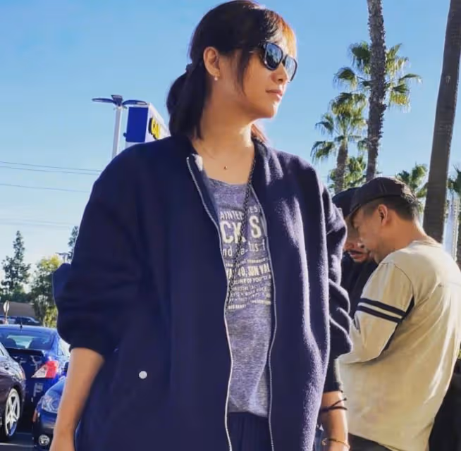49歲徐靜蕾與47歲舒淇同框！一個美艷一個文藝，都沒當媽很顯年輕