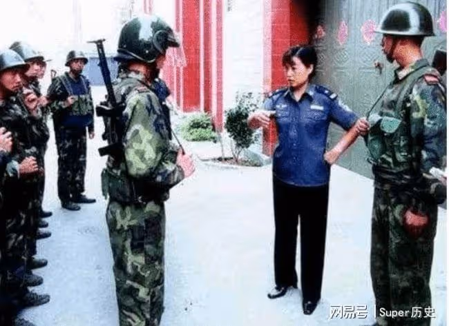 任長霞意外身亡後,丈夫四年後也去世,唯一兒子繼承其遺志