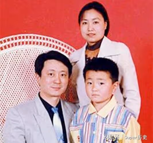 任長霞意外身亡後,丈夫四年後也去世,唯一兒子繼承其遺志