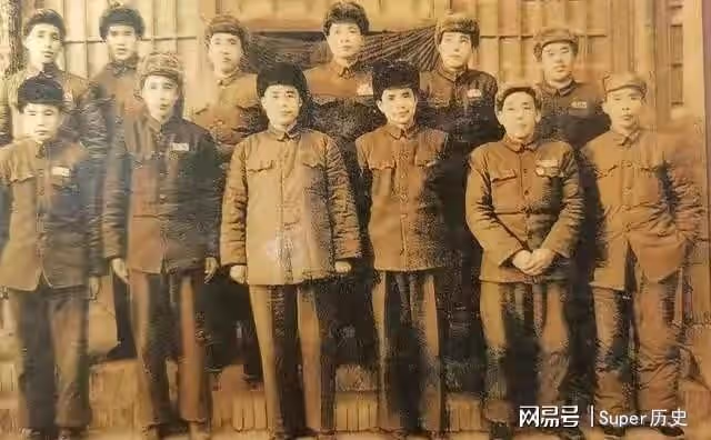 86年劉伯承逝世,鄧小平看到治喪委員會名單大怒:怎麼沒有肖永銀