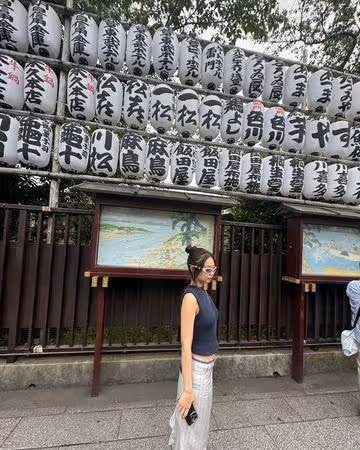 野生Jennie現蹤淺草商店街！　「摘下墨鏡露臉」網瘋求巧遇