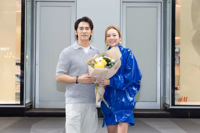 高宇蓁520現蹤信義區　「老公」浪漫捧花現身引圍觀
