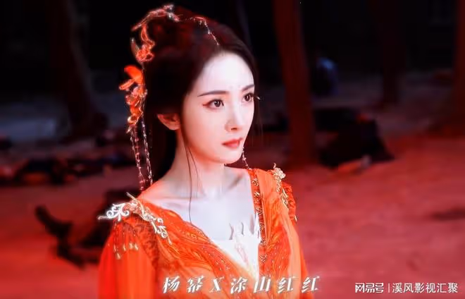 狐妖小紅娘:月紅篇定檔,37歲楊冪再演狐妖,陳都靈的樹妖太美了
