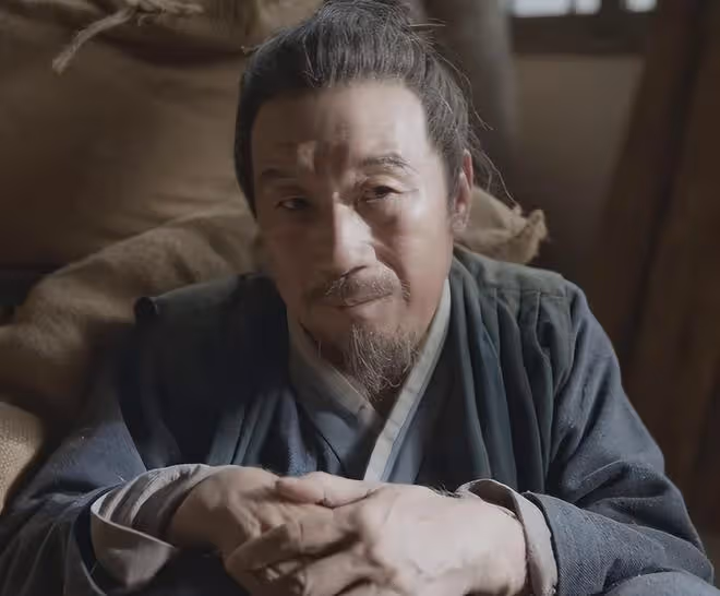 中國導演們!求求你們學學《慶餘年2》導演怎麼拍「大男主」吧