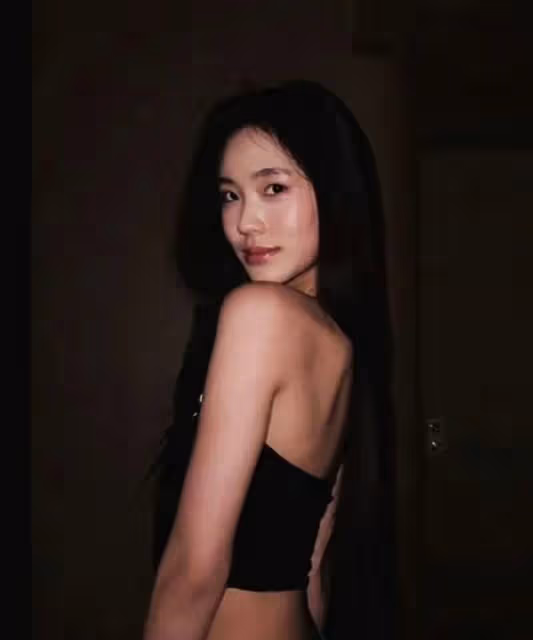 小S二女兒Lily曬性感照,引發熱議,進軍娛樂圈意圖初現