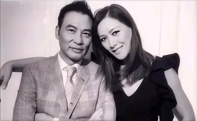 任達華因愛丁克,50歲看到女兒熱淚盈眶,事業再上一層樓
