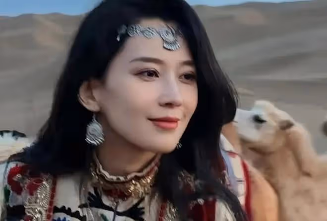 汪峰官宣戀情,贊森林北正直善良,講述戀愛經過,否認婚內出軌