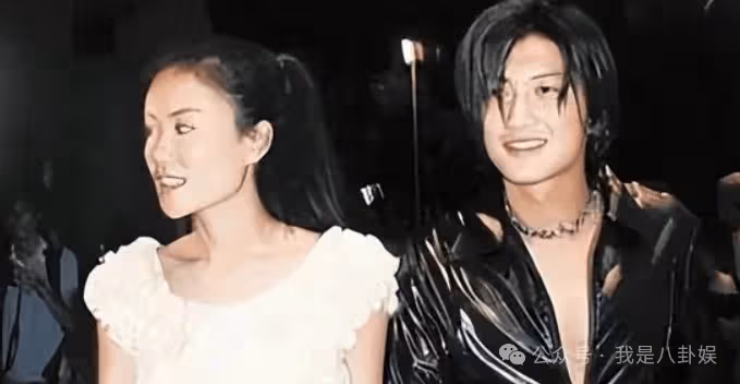 張柏芝離婚6年後,捏著手裡的兩條槓對謝霆鋒說:我有懷孕了怎麼辦?