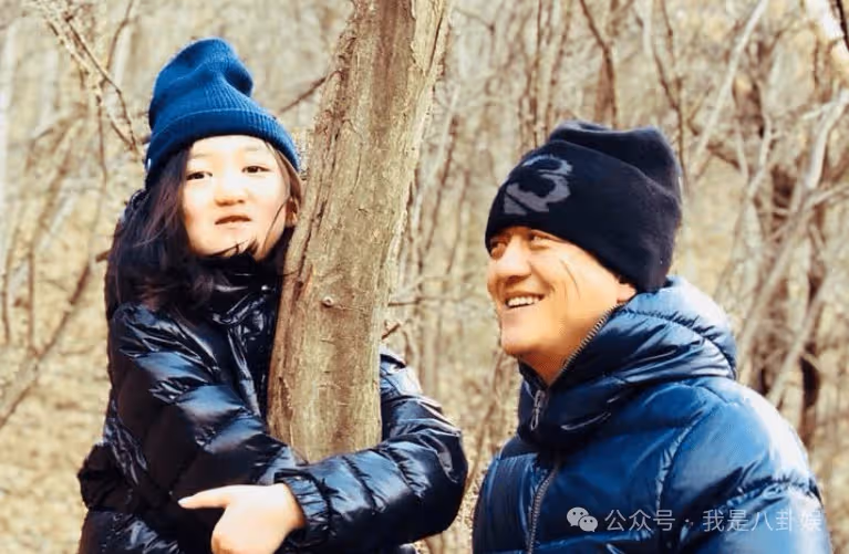 李亞鵬讓女兒出面,旁敲側擊想找王菲借錢,王菲一通電話讓李亞鵬臉都丟盡了!
