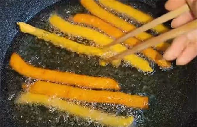 糯米粉新做法,加半個南瓜,手不沾面,15分鐘出鍋,孩子超喜歡吃