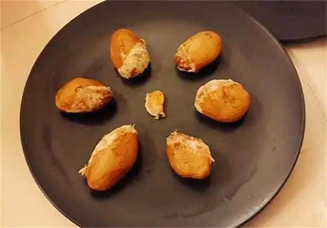 榴槤籽可以吃嗎?榴槤籽煮熟了吃是什麼味道呢?