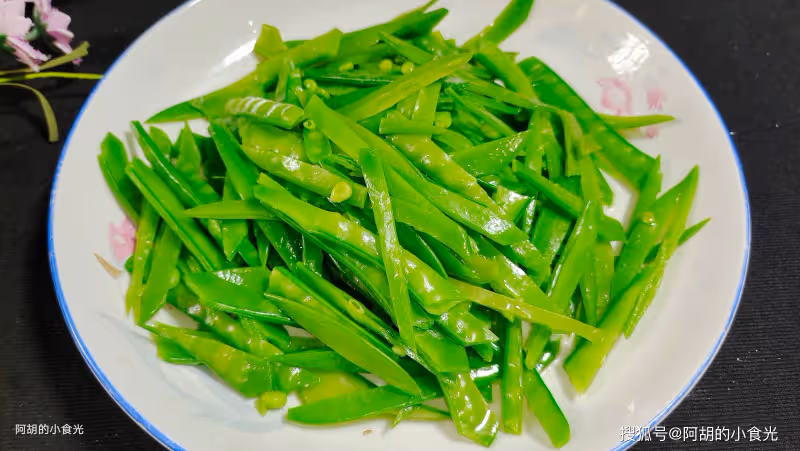 腐竹和它絕配!吃了30年,才發現是「滑腸好菜」,特清爽,小菜讓你越吃越有味