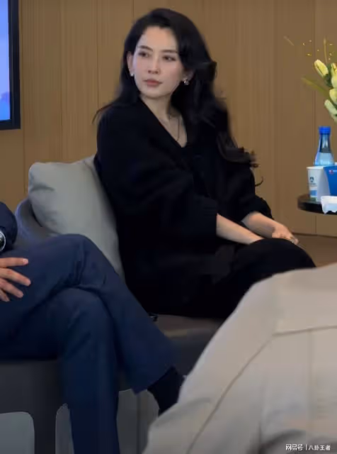 汪峰520官宣新戀情!離婚兩個月後認識的現女友,否認婚內出軌