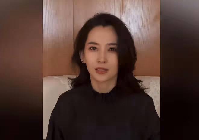 森林北連夜刪除騎馬動態，汪峰公開戀情後，她遭到各種輿論非議