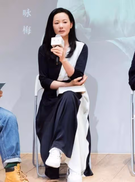 看了詠梅、李若彤,突然就不怕變老了:體態佳、衣得體,美得高級