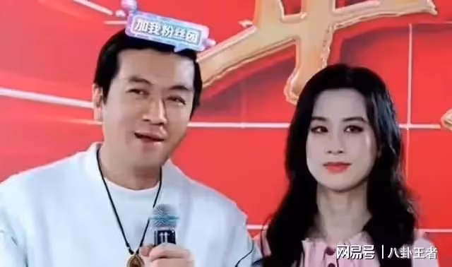 黃聖依吃相難看!與楊子傳離婚後放飛自我,疑故意走光露隱私部位