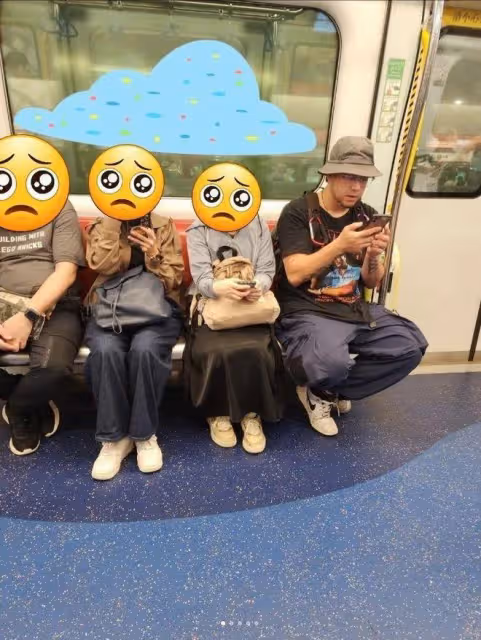 張致恆搭港鐵被偶遇!全程忙到起飛,身形臃腫網友嘲其身上飄臭味