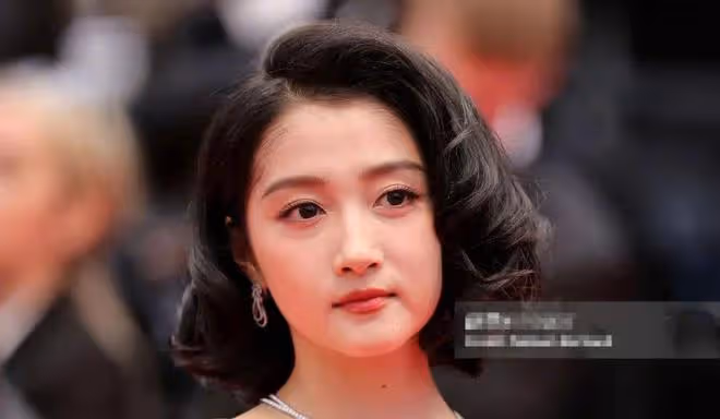 36歲劉亦菲和48歲舒淇同框，珠圓玉潤和鬆弛感的差別出來了