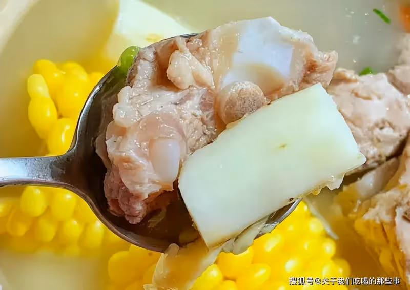 燉排骨湯,調料越多越難喝!只需加3種料,肉軟不柴,湯鮮不腥