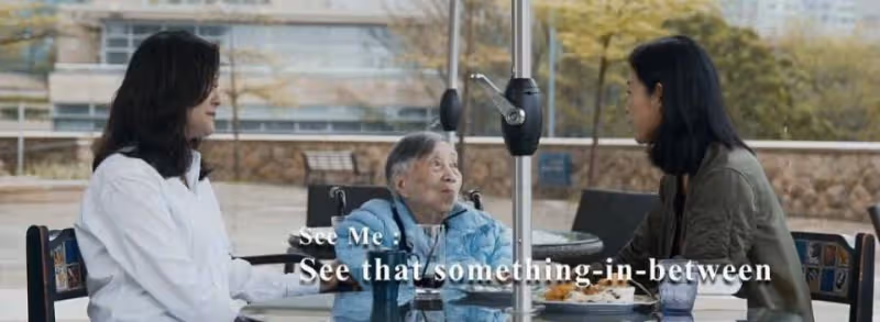 勝似親人!TVB前花旦宣萱為家中保姆慶祝101歲生日,被贊有孝心