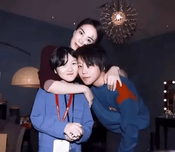 李亞鵬想要李嫣撫養權,王菲通盈讓對方感激涕零,還承擔女兒的生活費!