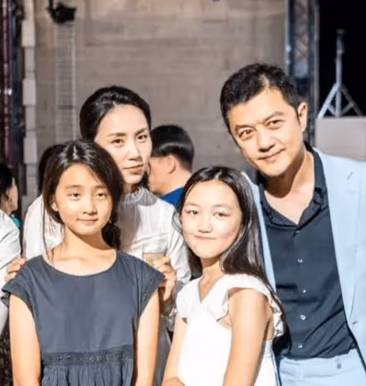李亞鵬想要李嫣撫養權,王菲通盈讓對方感激涕零,還承擔女兒的生活費!