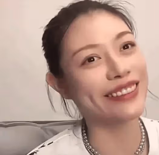葛薈婕蹭汪前夫峰新戀情熱度,給自己的孩子存點儲蓄金 !