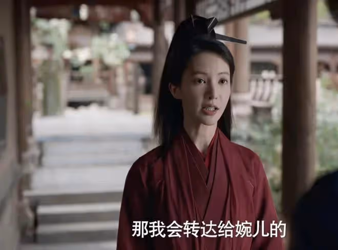 同樣是33歲,當金晨與李沁同框,科技臉與自然臉的差距就出來了