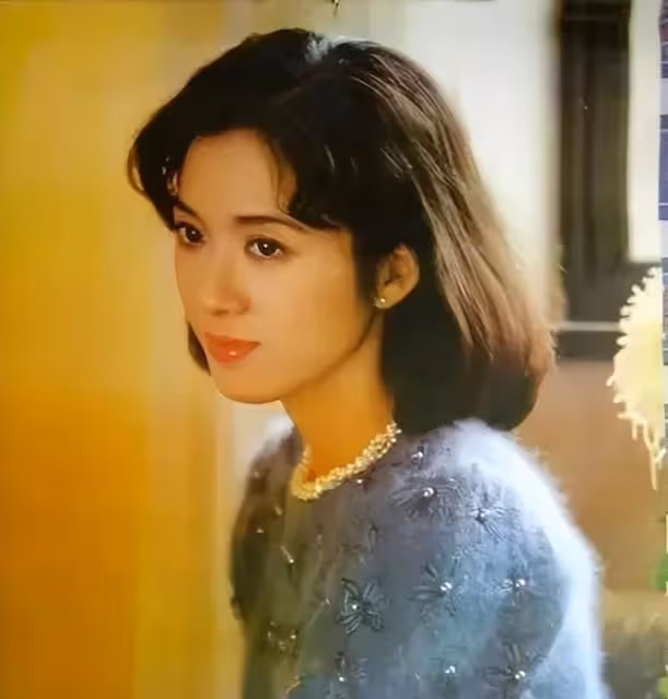 東方美人朱琳:和二婚丈夫恩愛19年,如今71歲的她,把日子過成詩