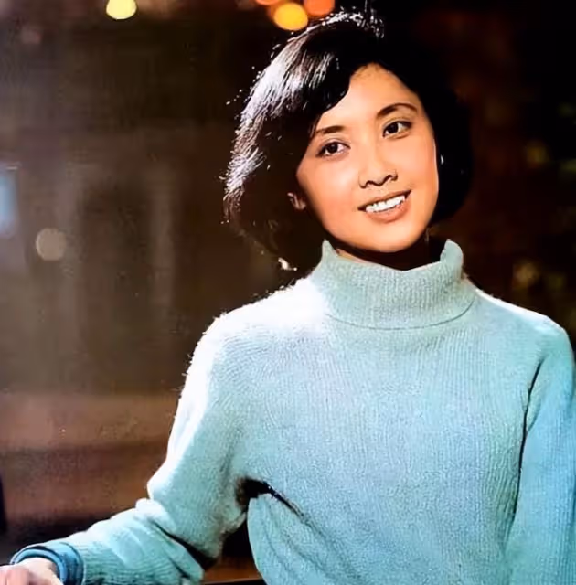 東方美人朱琳:和二婚丈夫恩愛19年,如今71歲的她,把日子過成詩