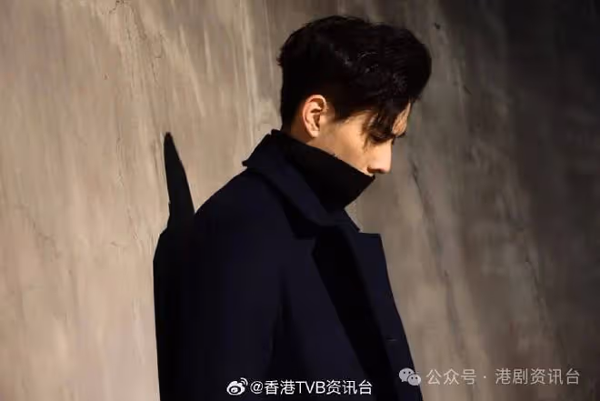 翻版王浩信賣檸檬茶爆紅!大批內地客爭試暴打渣男