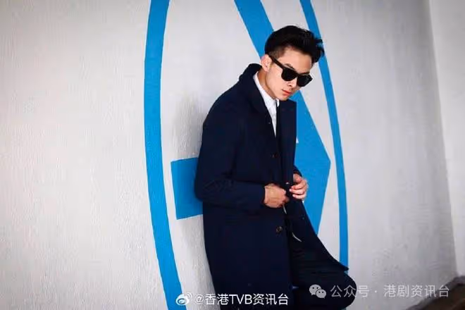 翻版王浩信賣檸檬茶爆紅!大批內地客爭試暴打渣男