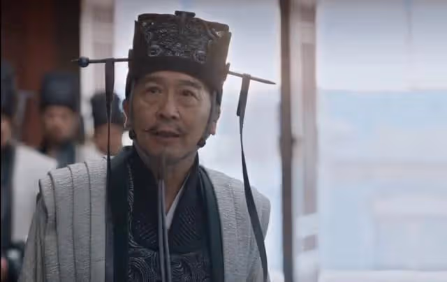 慶餘年2:看到賴御史參二皇子遭杖斃,才懂慶帝為何不認范閒
