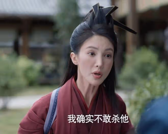 臉僵鼻子怪,嘴歪下巴尖,從金晨到柳岩,明星動臉後遺症都出來了