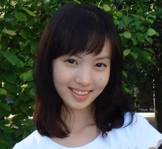臉僵鼻子怪,嘴歪下巴尖,從金晨到柳岩,明星動臉後遺症都出來了
