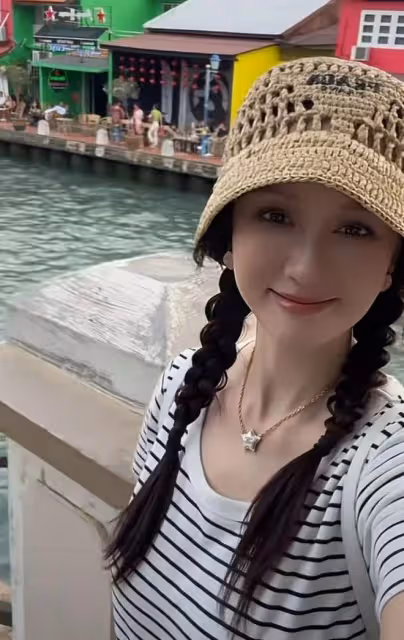 臉僵鼻子怪,嘴歪下巴尖,從金晨到柳岩,明星動臉後遺症都出來了