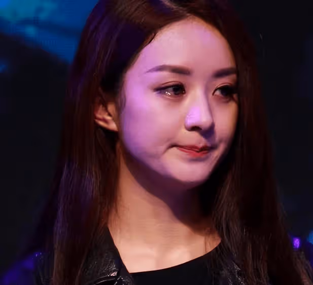 馮紹峰夜會兩美女帶回家,趙麗穎心塞,要帶走兒子!