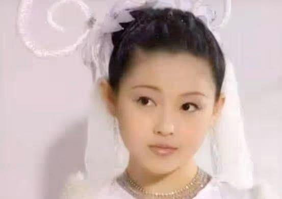 18年前這劇才是「美女如雲」,大S袁詠儀統統是配角,全員天然臉
