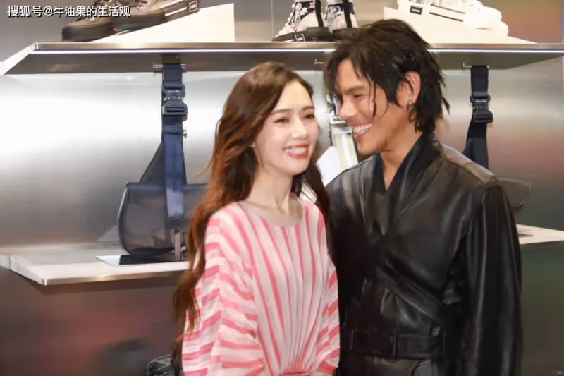 向太在線催郭碧婷生三胎,向佐回應了,暴露碧婷在家的地位