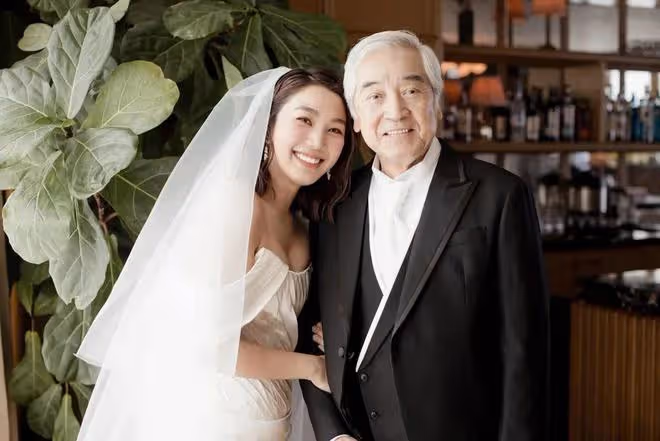 恭喜!TVB老戲骨兒子與太太補辦婚禮,兩人相愛9年前年已結婚