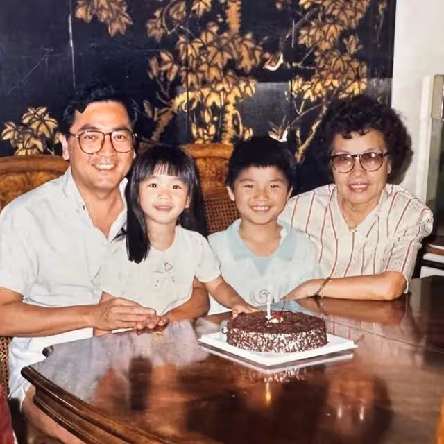 恭喜!TVB老戲骨兒子與太太補辦婚禮,兩人相愛9年前年已結婚
