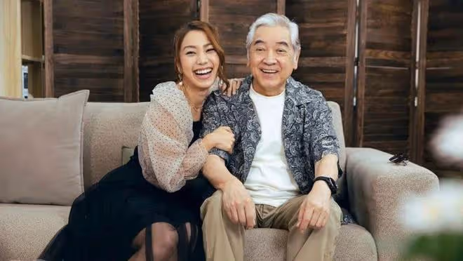 恭喜!TVB老戲骨兒子與太太補辦婚禮,兩人相愛9年前年已結婚