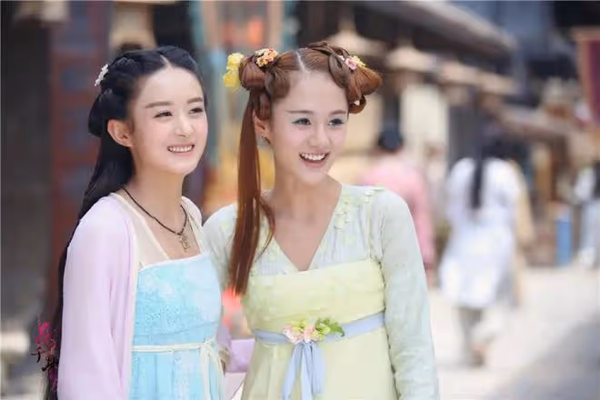 《花千骨》導演當眾落淚趙麗穎發聲幫宣傳，卻因用詞不當惹火上身
