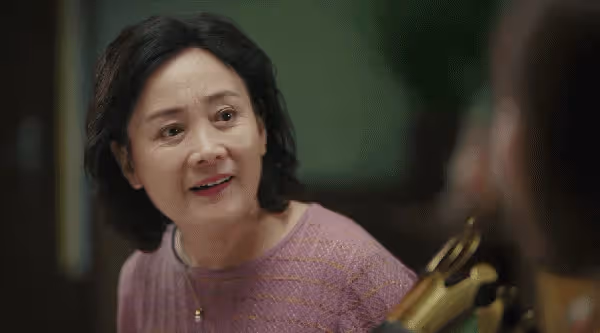 張佳寧《小城故事多》和楊紫《要久久愛》，一個棄劇一個追到底