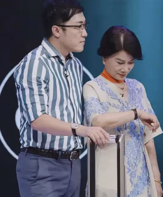 董明珠「玫瑰空調」遭網友吐槽：王自如說這來自董小姐的內褲靈感